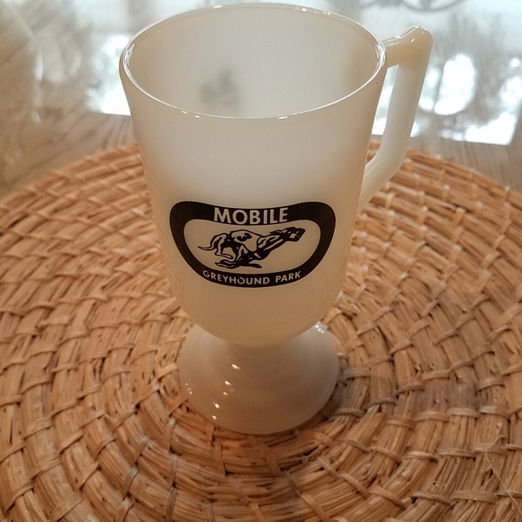 Vintage Milk Glass Irish Cofee Mug Mobile Greyhound Park - Picture 1 of 5